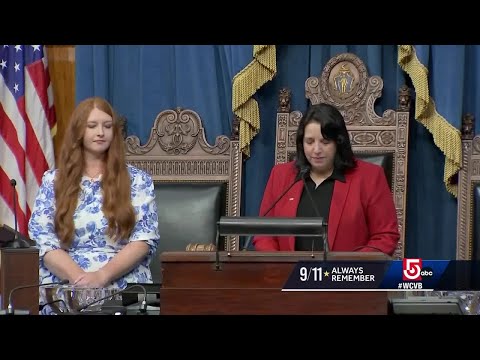 Bravery award presented to group that rescued woman after explosion