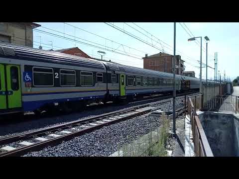 Partenza da Jesi del Regionale Veloce 4155 proveniente da Ancona e diretto a Roma Termini.