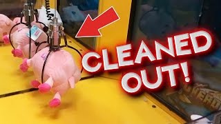 Winning EVERY Prize in an Entire Claw Machine / Skill Crane | Arcade Games