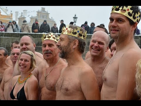 Tříkrálová plavba u Karlova mostu 2016 (otuzilci.cz)