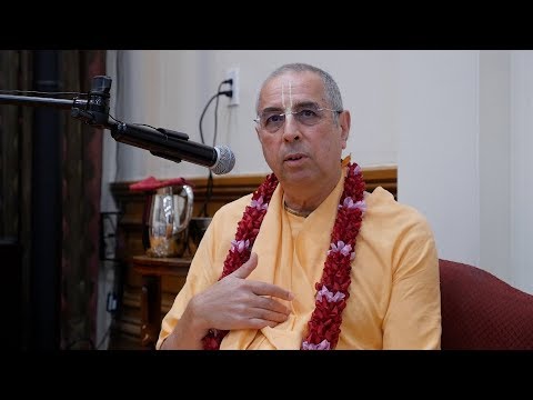 H.H. Niranjana Swami - kirtan and lecture on Bhagavad Gita 12.16 - 7/17/2019