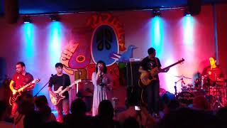 Chop Chop Blues (Bita and the Botflies)- 70&#39;s Bistro