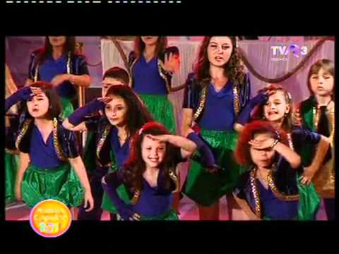 Corul de copii Sunetul Muzicii- Mamaia Copiilor 2011- In Memoriam Adrian Paunescu