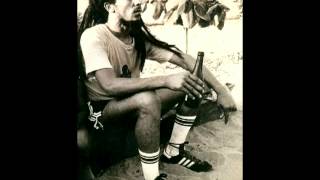 Bob Marley - Wake Up and Live (Legendado)