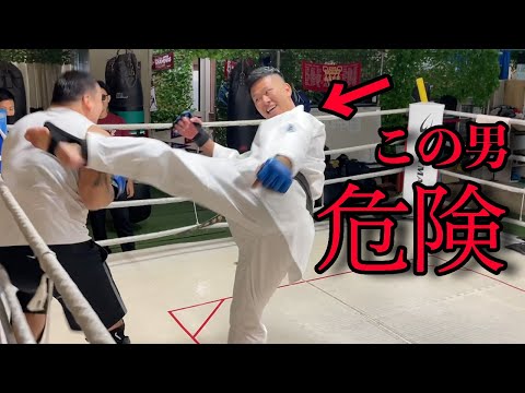 【異種格闘技戦】空手家世界チャンピオンの蹴りが異次元過ぎた!!