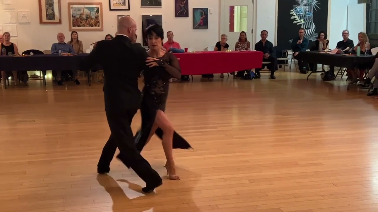 Orlando Reyes & Adriana Salgado