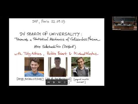 In search of universality: towards a statistical mechanics of collisionless plasma