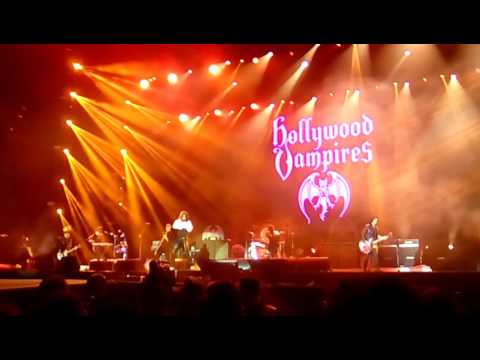 Hollywood Vampires - Pinball Wizard and My Generation (The Who cover) - Rock in Rio 2016