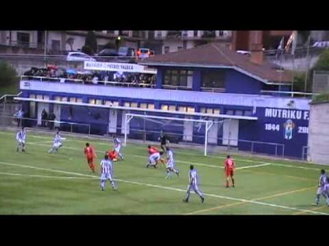 MUTRIKU F.T. 3:0 Zumaiako F.T. (San Miguel, 2013/11/01) - www.leartigol.com