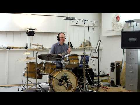 Melodium 42B vs Kaiser AR50L