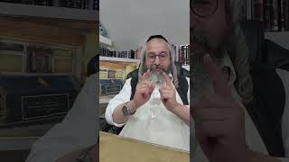פונקען פון פייער🔥 פרשת בהר-בחוקותי – שבת חזק – שבת מברכים בו חודש סיון ה'תשפ"ה (הרב מוטה פראנק) - התמונה מוצגת ישירות מתוך אתר האינטרנט יוטיוב. זכויות היוצרים בתמונה שייכות ליוצרה. קישור קרדיט למקור התוכן נמצא בתוך דף הסרטון