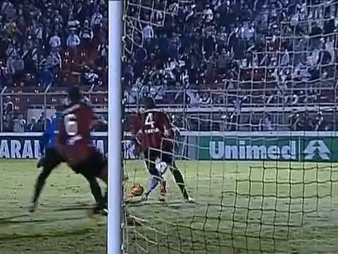 Gol de William - Ponte Preta 2 x 3 Atlético-PR - 4° Rodada - Brasileirão 2013