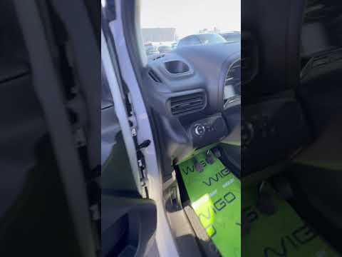 фото opel combo e 0