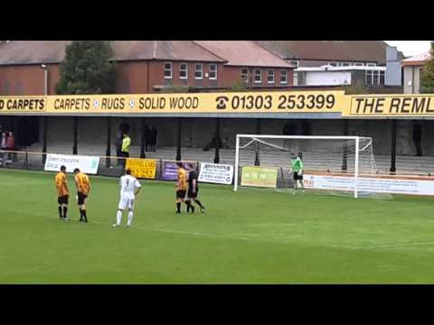 Faversham Town penalty v Folkestone