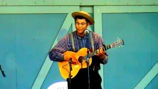 HOT CHICKEN by DOM FLEMONS @ THE COMMONS in BUCHANAN, MI  2014