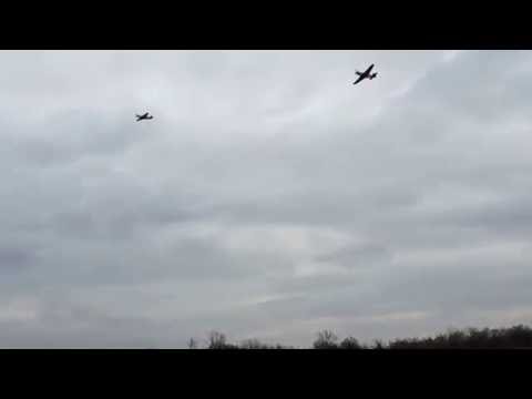 Jim and Mark's P51 1700mm in slo-mo 1