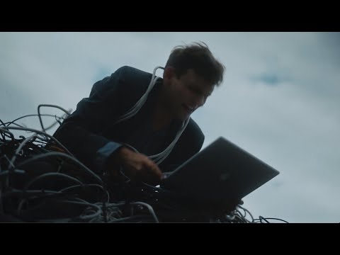 Oliver Gottwald & Anajo - U (Offizielles Video)