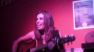 En medio de este show - Laura Ordóñez (Dog&Roll, 21/09/13)