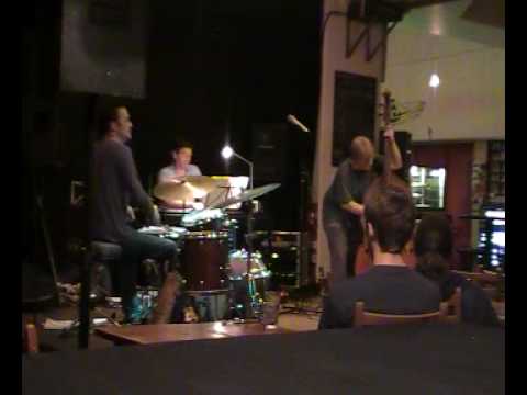 BochumerJazzSession - Juni 2010 - Sven Bergmann Trio (sample3)