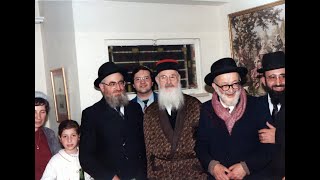 איש לפי מהללו - הגאון רבי שלום משאש זצוק"ל - מרן הרב מרדכי אליהו (הרב מרדכי אליהו זצ"ל) - התמונה מוצגת ישירות מתוך אתר האינטרנט יוטיוב. זכויות היוצרים בתמונה שייכות ליוצרה. קישור קרדיט למקור התוכן נמצא בתוך דף הסרטון