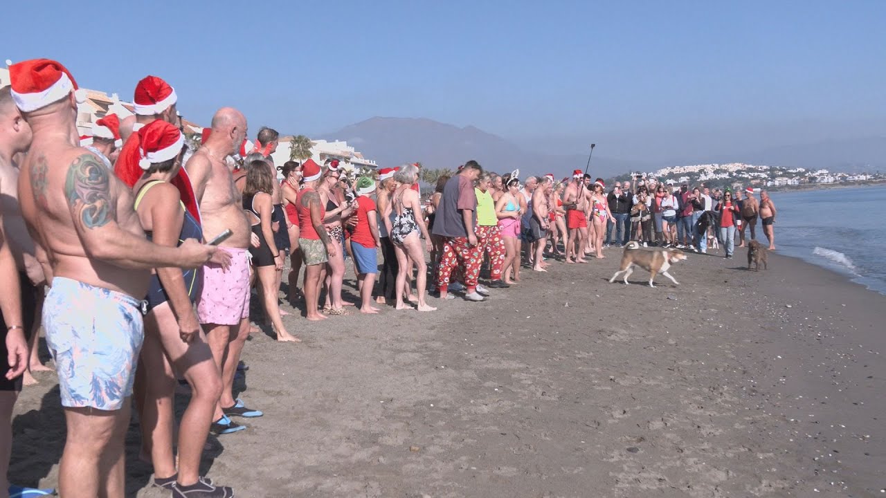 Hoy se ha celebrado el Boxing Day Swim