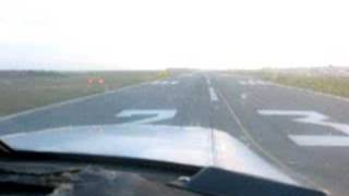 preview picture of video 'Landing at KGON, Groton CT airport, in a PA28'