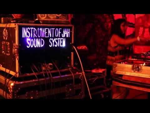 Bliss Zion : United Nations Of Dub Festival 2015.