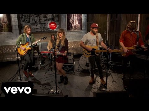 Angus & Julia Stone - Grizzly Bear - Vevo dscvr (Live)