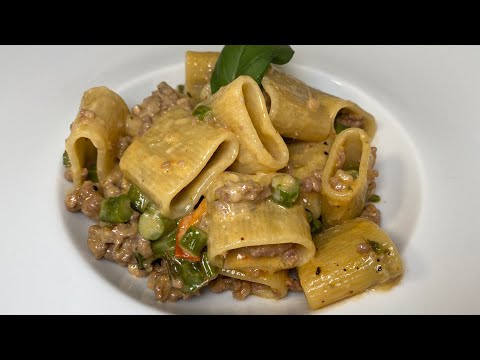 Paccheri con Asparagi e Salsiccia