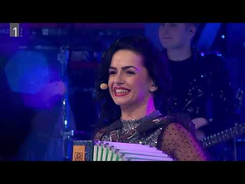 Gadi,Saša Debeljak,Tina Poljanšek - Ko mislim nate, Dekle iz Ribnice, Malo, malo še (V petek zvečer)