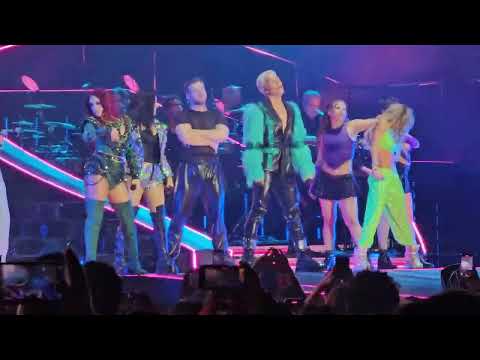 RBD En Chicago - Tenerte Y Quererte/ Me Voy/ Dame/ Y No Puedo Olvidarte/ Para Olvidarte De Mi