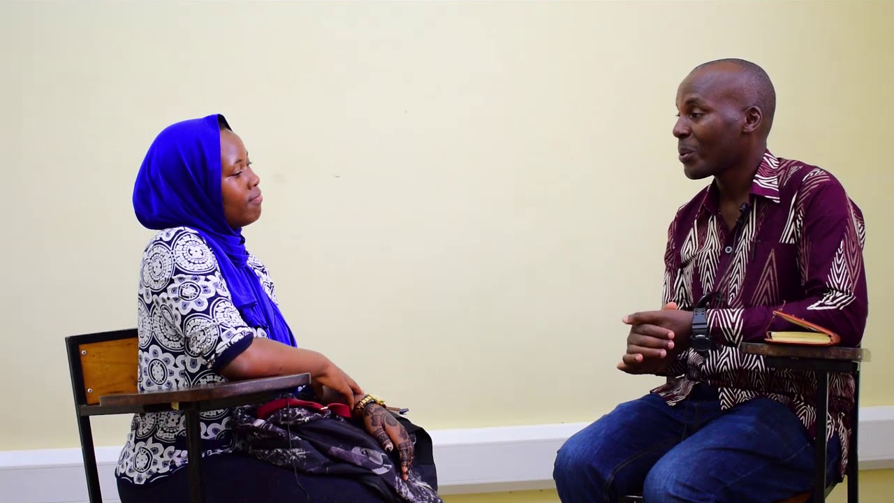 COUNSELLING ROLE PLAY ABOUT STARTING A COUSELLING SESSION - BY ANDREW BEREBERA -KYAMBOGO UNIVERSITY