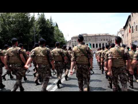 Festa della Repubblica-Parata militare 2 giugno 2011- San Marco.MOV