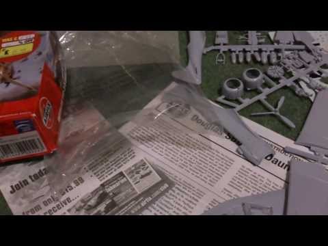Airfix 1/72 Douglas SBD-3 Dauntless Unboxing
