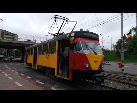 Tramvai Tatra T4D-ZR 44 iesind din depoul OTL/Tatra Tram T4D-ZR 44 leaving the OTL depot