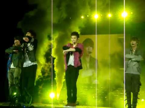 SHINEE SHERLOCK - LIVE SMTOWN JAKARTA 220912