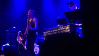 Diamond Rings - Put Me On