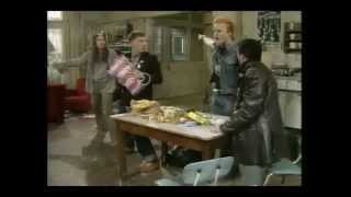 Motorhead on The Young Ones - Ace Of Spades HQ
