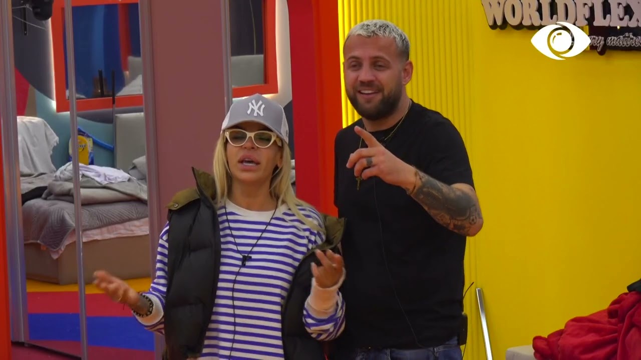 Valbona dhe Luizi i këndojnë Kiarës