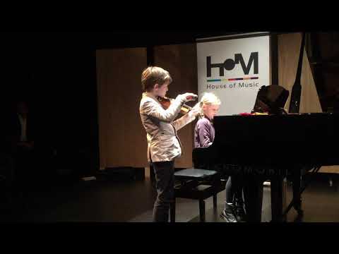Children are Composers: Lander-Janus & Aimee playing an impro in real time on stage (7 and 8 y old)
