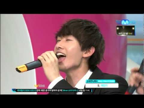 [HD] 120727 Hyuk imitating Korean Singer~~ @ Mnet Wide Open Studio (SUPER JUNIOR)