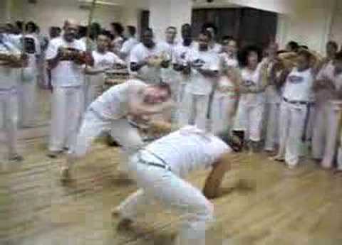 ABADA-Capoeira roda 1