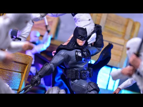 Mezco One:12 Collective Batman Supreme Knight Review