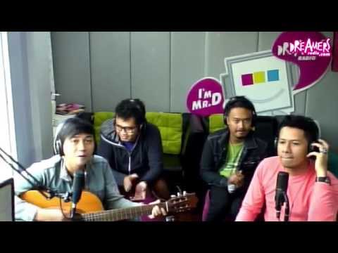 The Banery - Karena dia