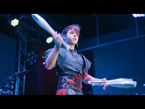 Promotional video thumbnail 2 for Harlequin: Juggler & Balance Artist