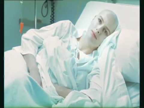 Smmothly shaved head-Actress karin viard