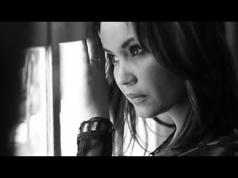 Shiina ft. Patricio Amaro - Cuando el Amor se Va (Official Music Video)