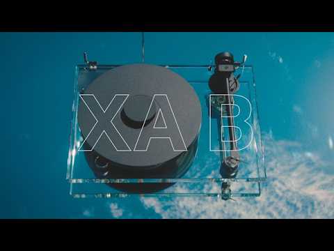 XA B turntable. A clear view.