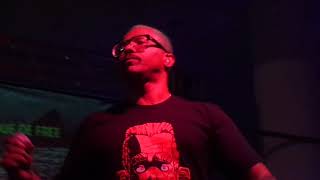 black alien @ museu de arte do rio: sangue de free / fabiano campos (libras)