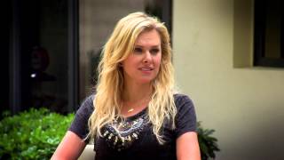 Laura Bell Bundy is Completely Creeped Out | LEGALLY BROWN